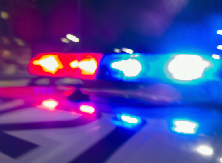 Accidente Mortal de Motocicleta en Kansas: Vientos Fuertes Afectaron el Tráfico