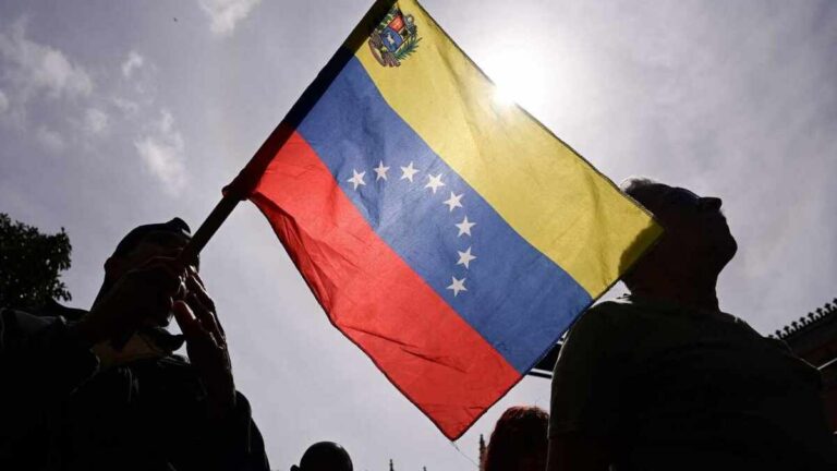 Primera Imagen de Nicolás Maduro en Custodia: Lo Que Debes Saber