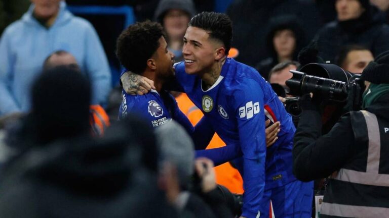 Enzo Fernández Salva al Chelsea con un Agónico Empate Contra el Manchester City