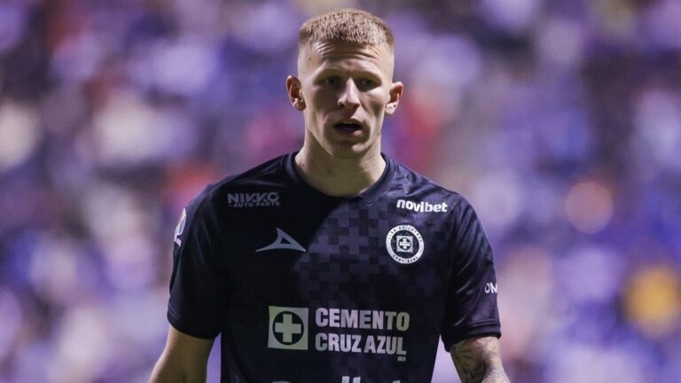 Houston Dynamo busca a Mateusz Bogusz mientras Cruz Azul considera su salida