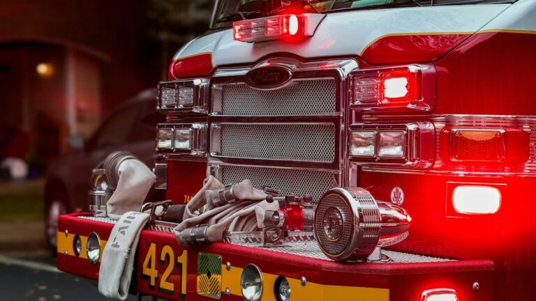 Aparente fuga de gas moviliza a bomberos y equipos de emergencia en Beeville